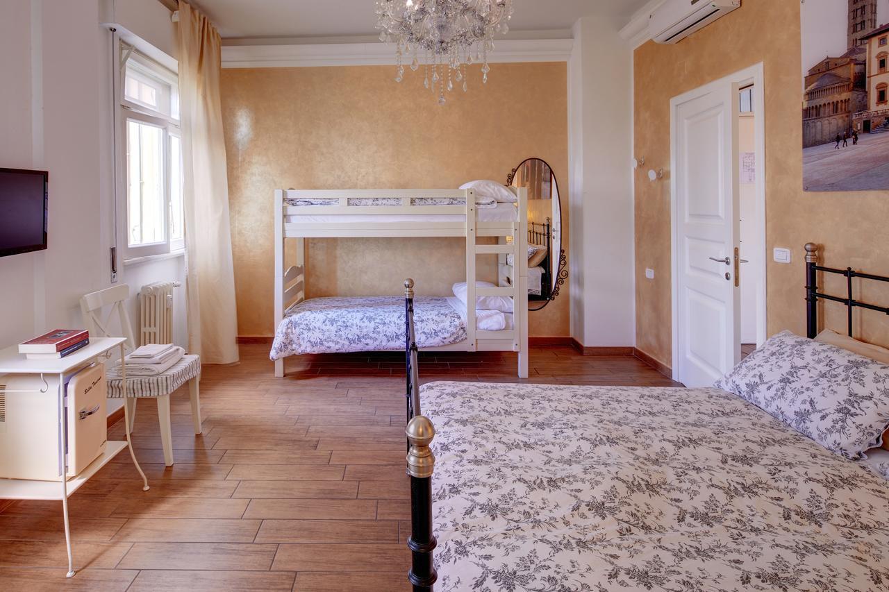 Cento Passi Dal Duomo B&B Ареццо Екстер'єр фото