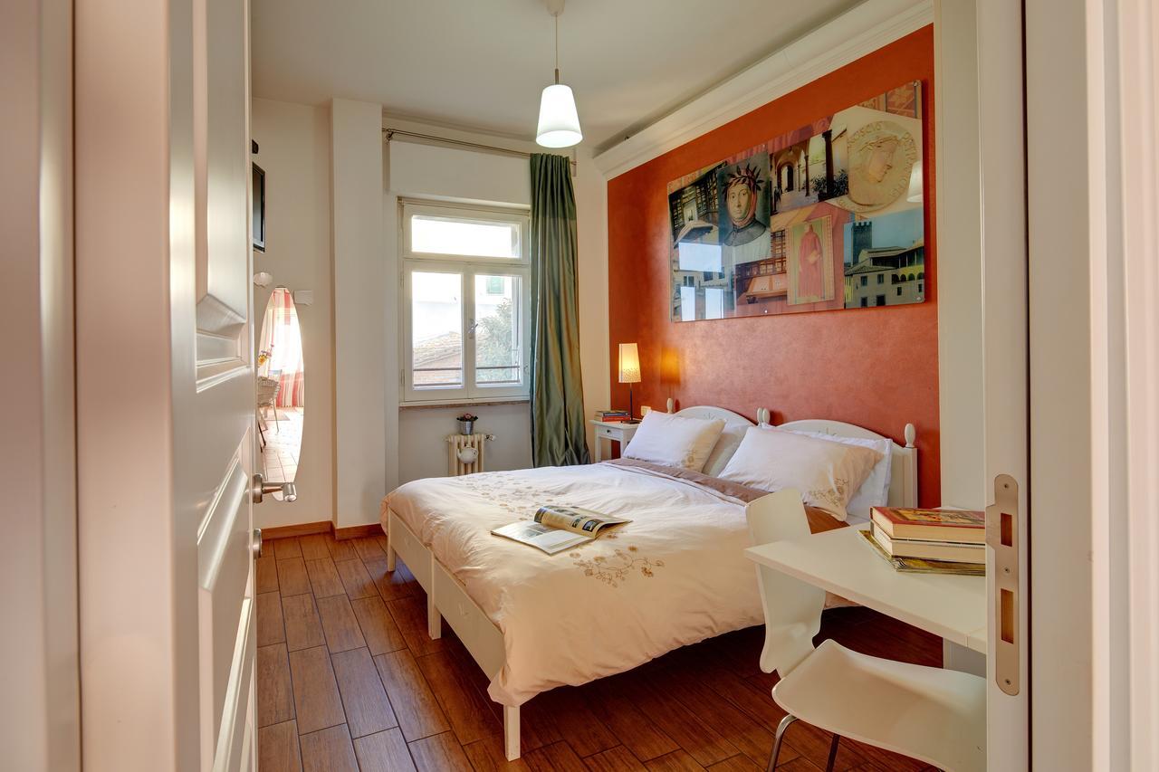 Cento Passi Dal Duomo B&B Ареццо Екстер'єр фото